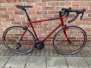 GENESIS EQUILIBRIUM 725 Road Bike / Sora Equipped